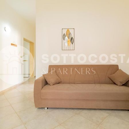 Moon & Sun Flat - Sant'Isidoro Apartment Sant Isidoro  Luaran gambar